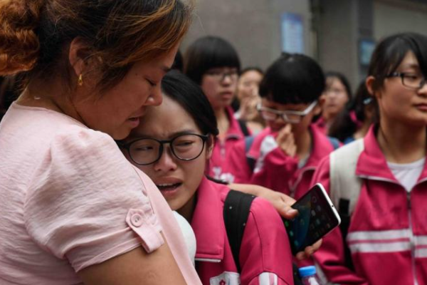 浙江3所野鸡大学害人不浅，高举“名校”旗帜，只为坑骗考生钱财