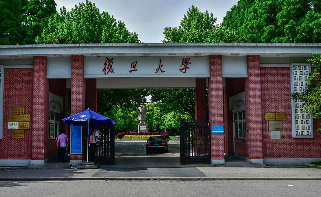 国内“百强高校”排名出炉，浙大表现亮眼，南京大学未进前五名