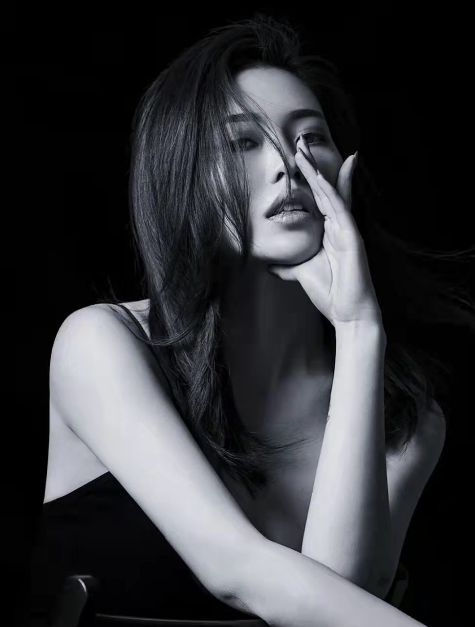 高清无水印美女素材（伤感系）