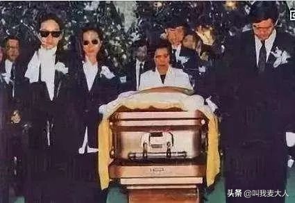 赌王的原配原来这么惨！儿子车祸，女儿疯了，留下的孙女得了癌症