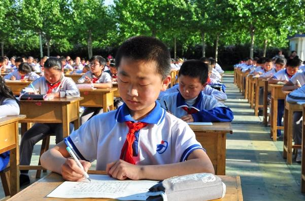“奶酪字体”和“衡水字体”，哪个更胜一筹，看完差距一目了然