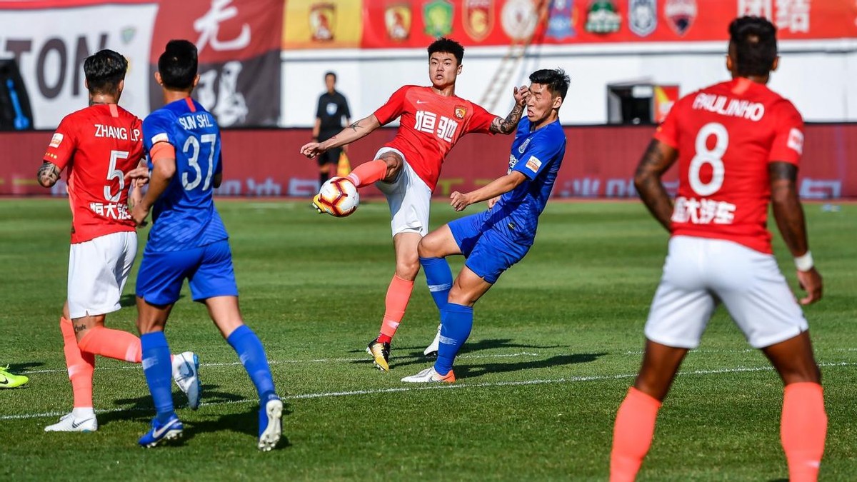 中超为什么解散国足（可以引咎辞职了！中超被指手画脚，足协火上浇油，国足直接解散？）