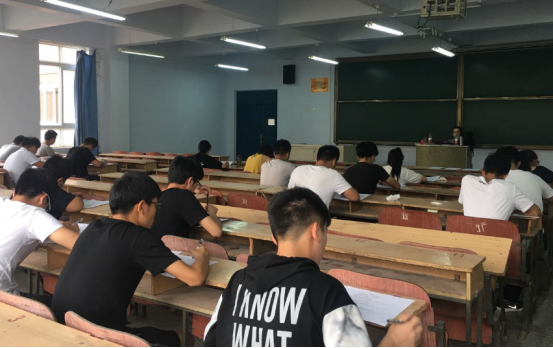 什么是“单招”？被劝走“单招”的学生，不参加高考考试难度不大