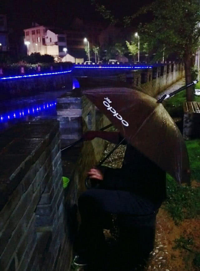 不要对钓鱼人有偏见，论战斗精神我只服钓鱼人