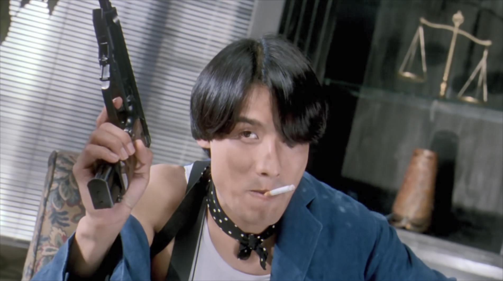 玩牌的任达华,耍枪的梁家辉,几近癫狂的现代武侠片《黑豹天下》