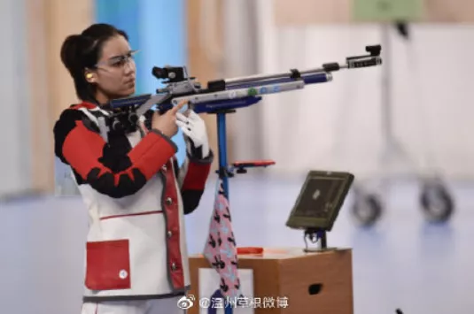 网球王蔷比基尼(张雨霏变甜妹王蔷似港姐，奥运女子军团的美貌，丑队服也挡不住)