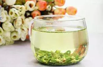 心烦易怒怎么办？不妨喝点莲子栀子茶