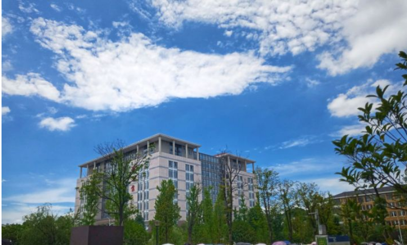 二本线就能读的医科大学，这3所实力还不错，最适合中等考生