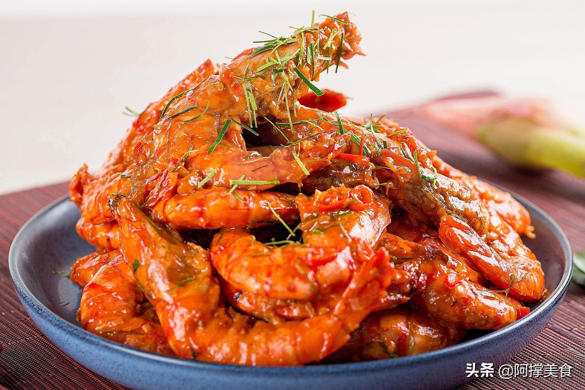 十大海鲜美食排行榜：让生活充满激情的海洋珍馐
