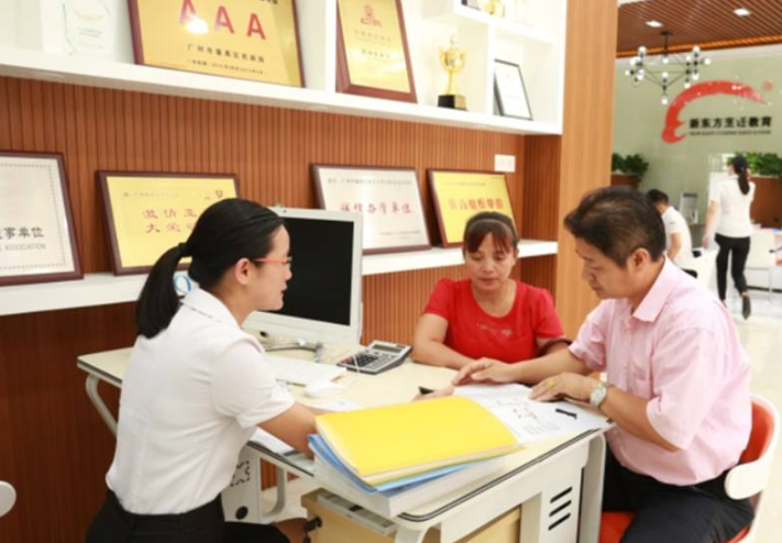 东北地区臭名昭著的“野鸡大学”，听着校名高大上，其实很坑人