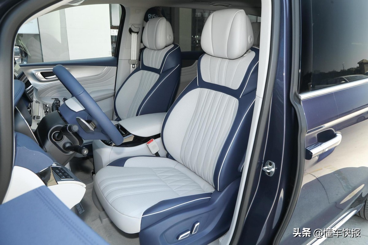 20万元级自主品牌MPV，荣威iMAX8与传祺M8怎么选？
