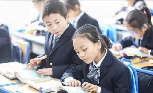 双减落地后，民办学校和公办学校差距越来越大？家长：我太难了