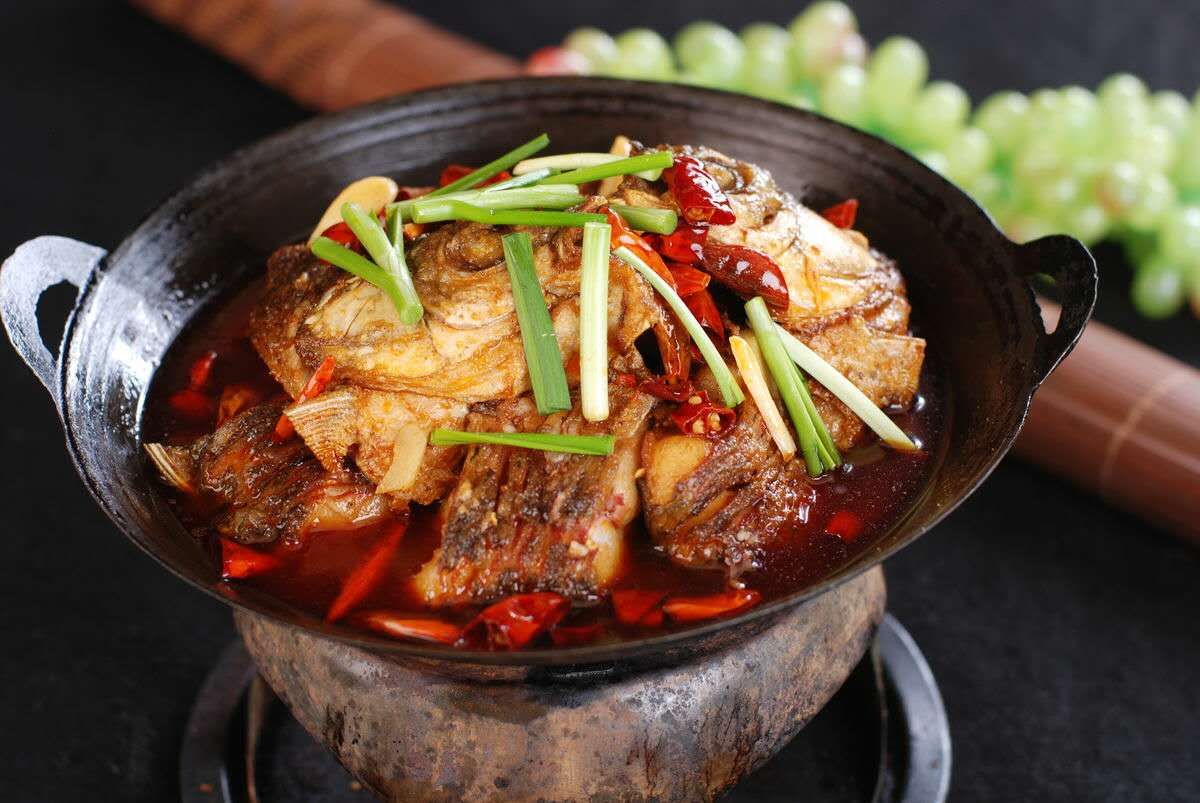【干锅鲶鱼】做法步骤图 解馋过瘾又营养好吃-起舞食谱网