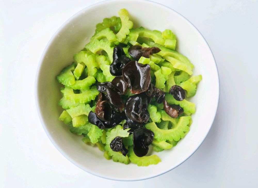 图片[3]-【泡菜拌苦瓜】做法步骤图 美味解馋超下饭 家人特喜欢-起舞食谱网