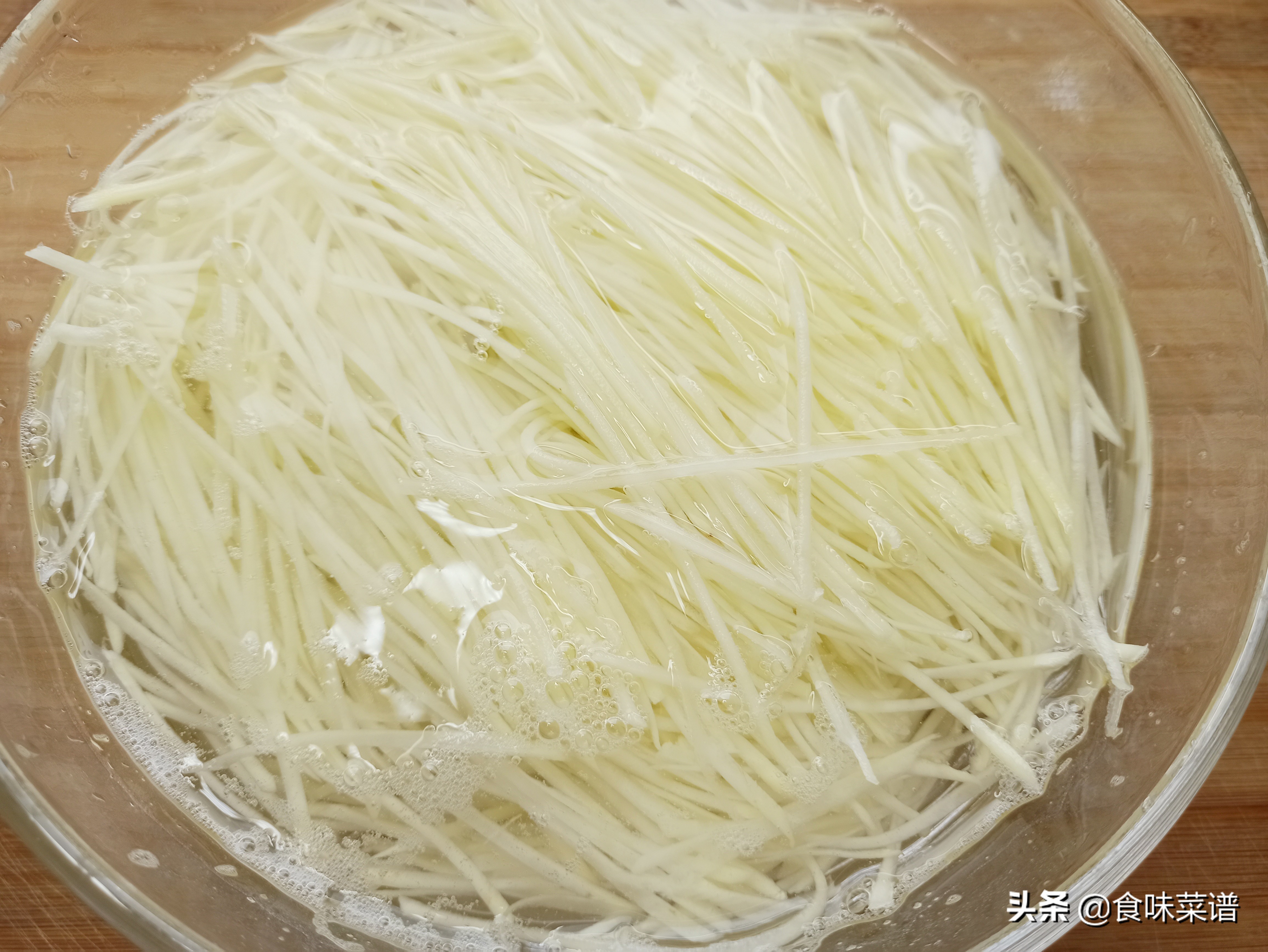 土豆最好吃的6种做法，步骤简单，鲜香美味，快学会做给家人吃吧