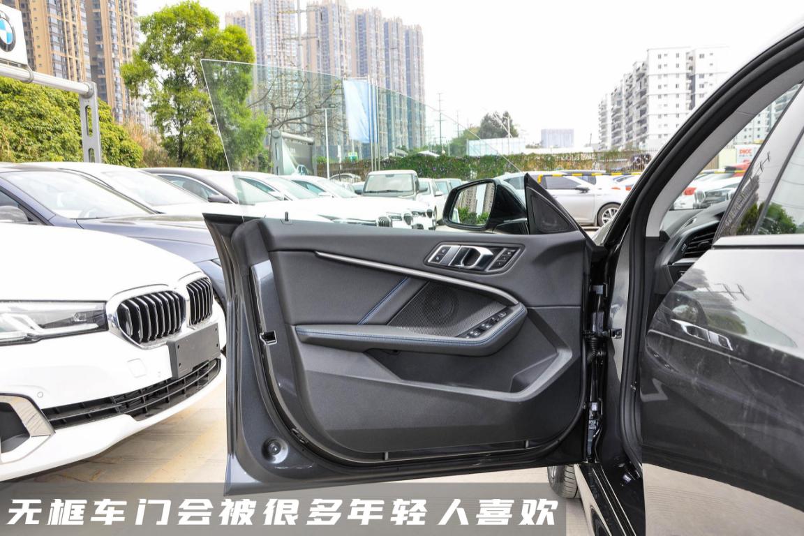 宝马2系：2021款变身四门，原装进口的前驱平台特供车