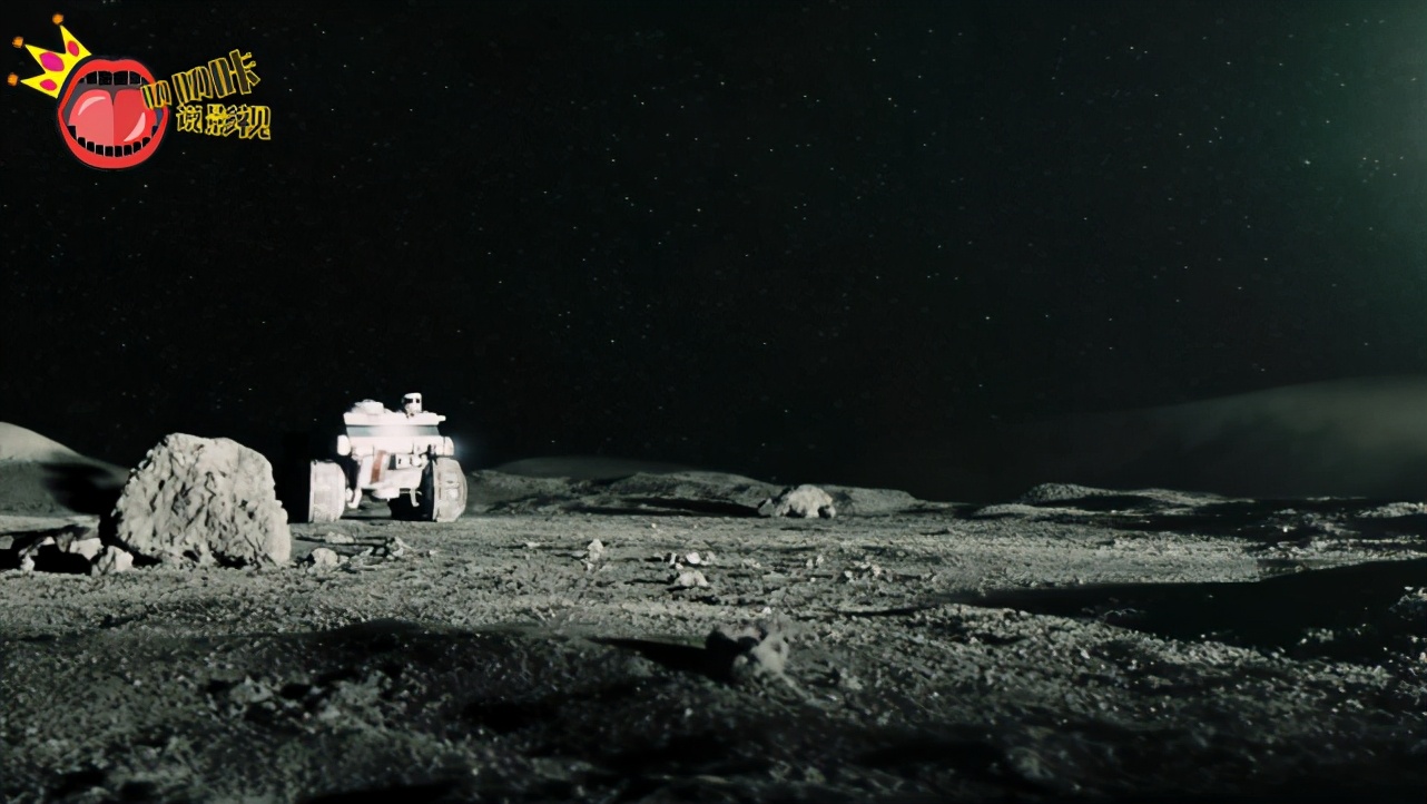 科幻电影剧情里有在月球上「解说」

