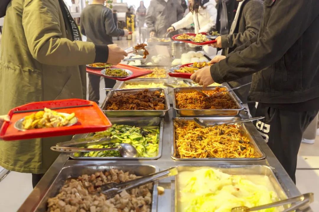 宝藏图书馆、网红食堂、四季如画的超美校园！中国石油大学（华东）等你回家