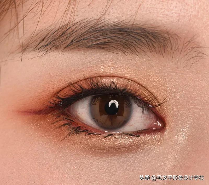 超实用 | 眼妆怎么画，干净自然不显脏？