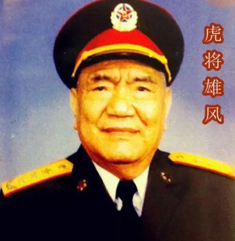 北京政坛地震1976年北京军区司令是谁这五名副指挥官背景深厚