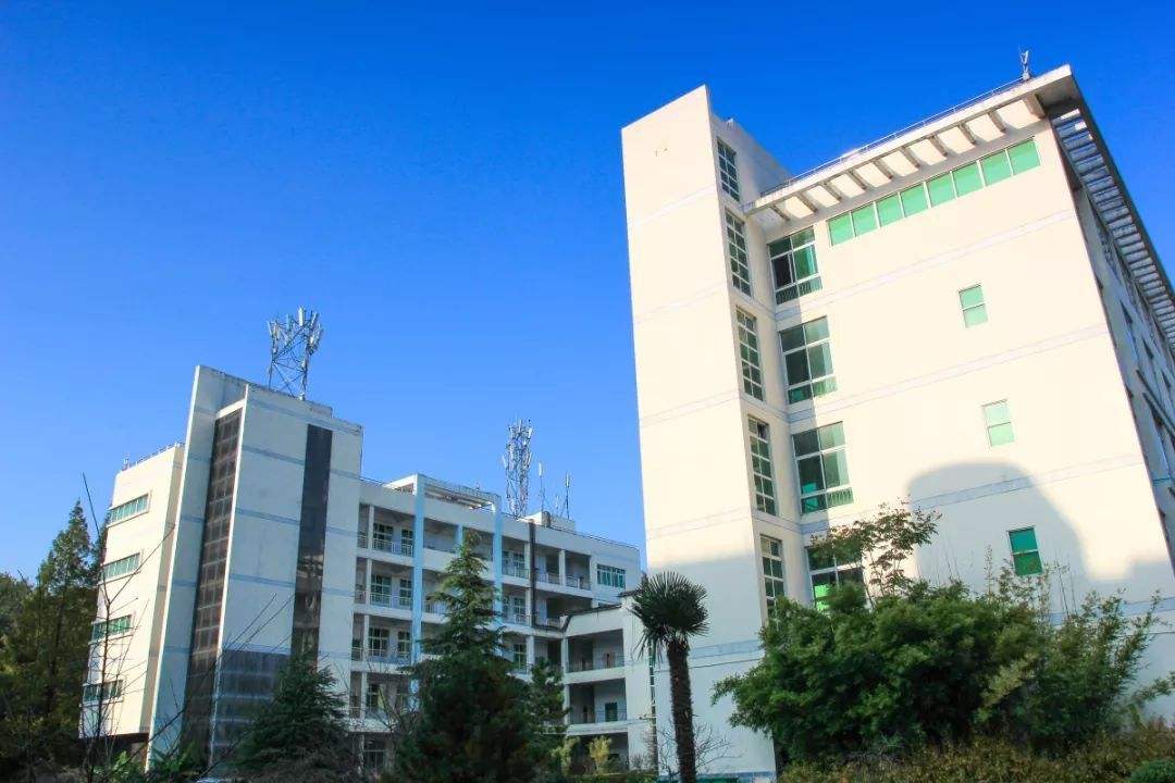 河南一所实力强悍的师范学院，升本40余年，仍未更名为“大学”