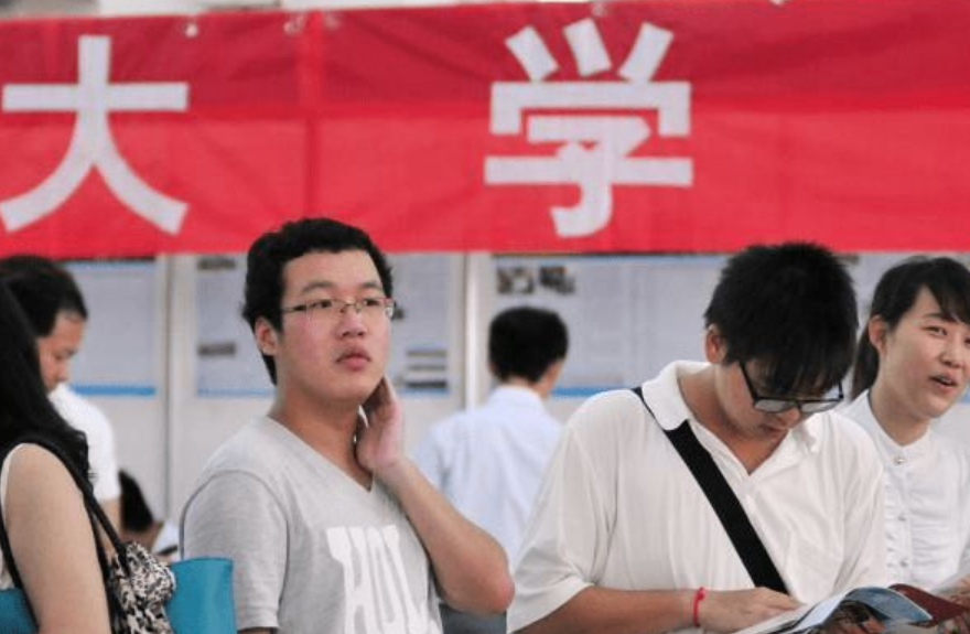 江苏一所高校宣布改名，将“常熟”更名“苏州”，新校名很受欢迎