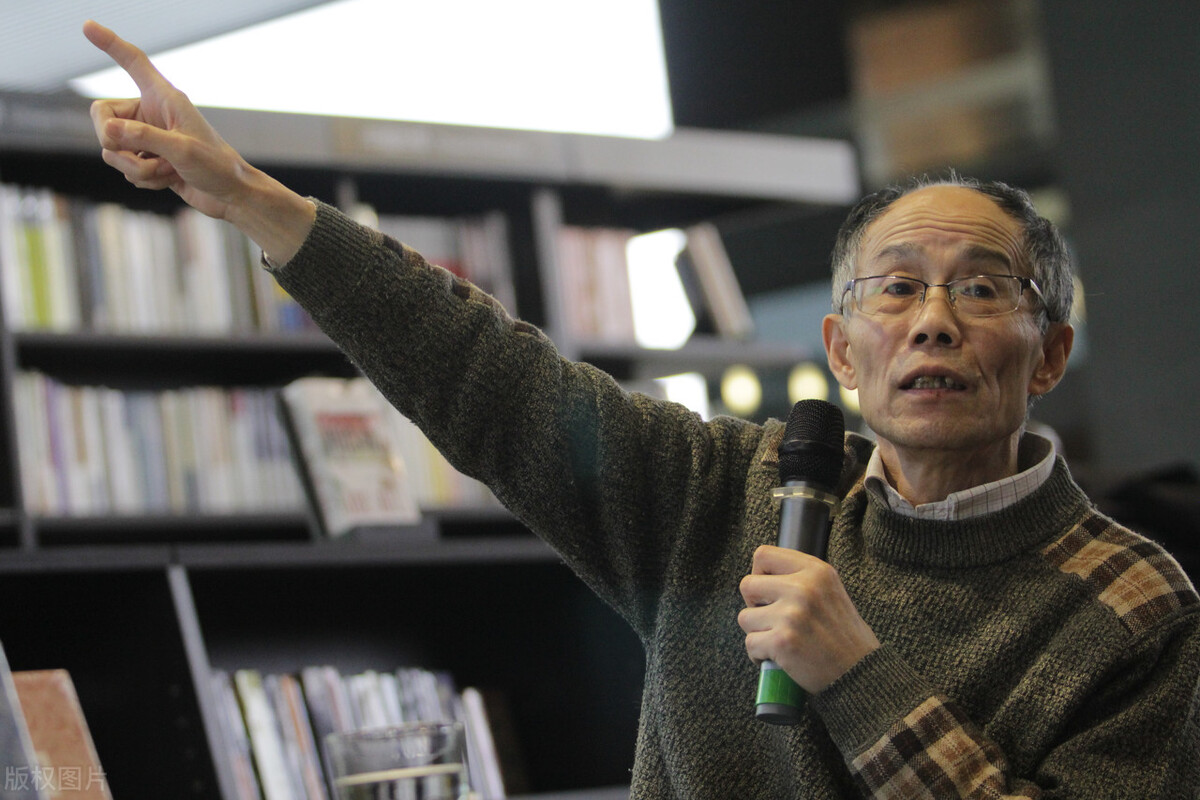 没有中文系，都不好意思叫做大学，难道就为拉个就业垫背的？