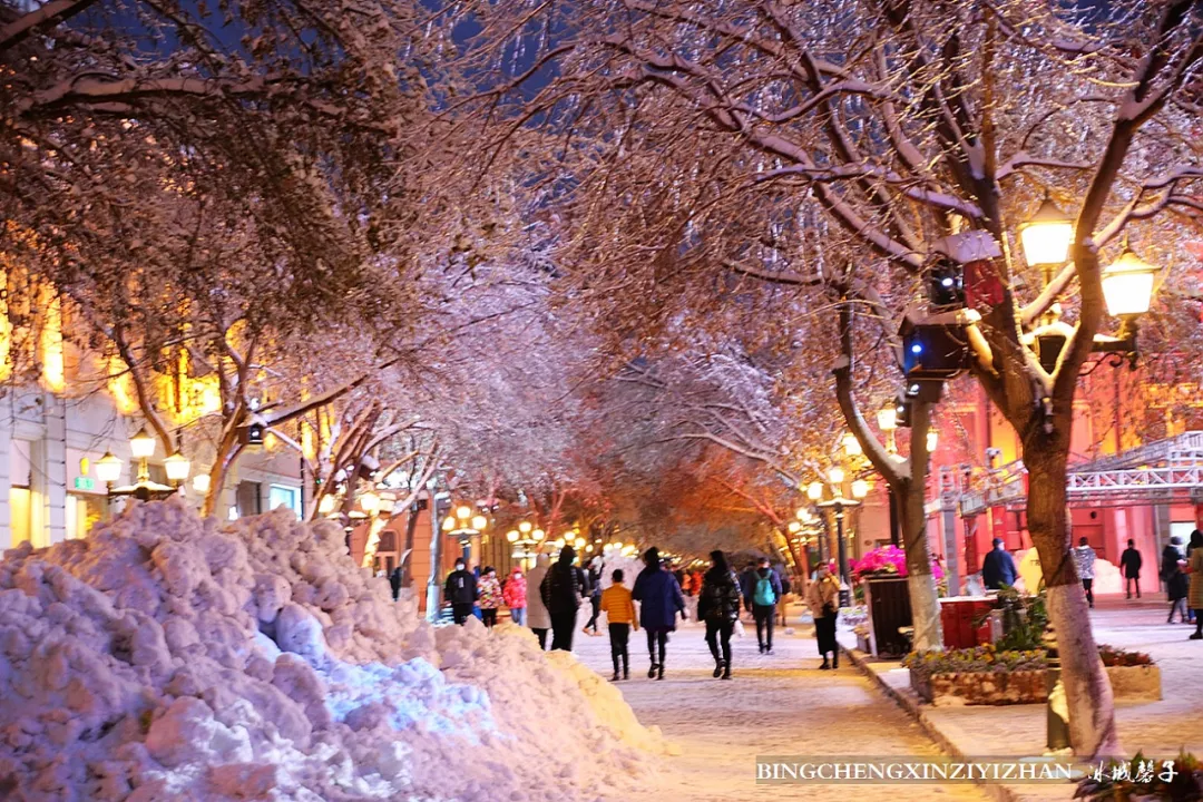 暴雪过后的哈尔滨中央大街，比欧洲的街道还美