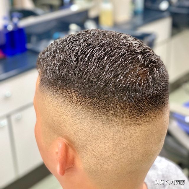 男胖人适合的发型图片男士胖人适合什么发型图片