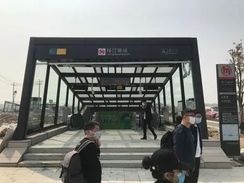 杭州地铁为什么出现在荒无人烟的地方