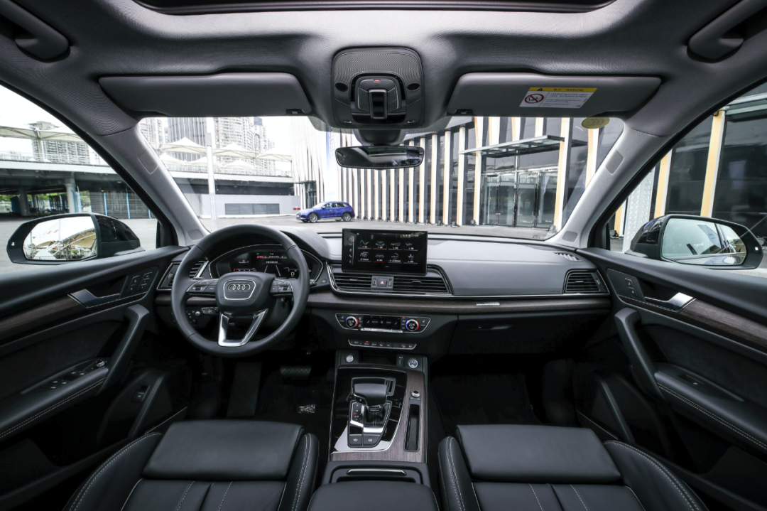 新车快评丨中期改款Q5L、新C-HR、中国钢炮领克02 hatchback