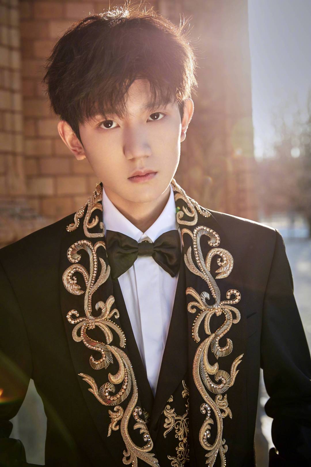 张若昀星座(张若昀星座星盘)-第15张图片-科灵网