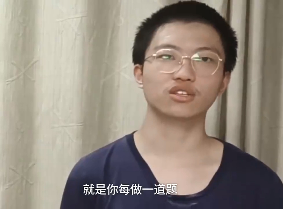 湖南三胞胎考生，个个是学霸，平均分超过650分，妈妈却说不理想