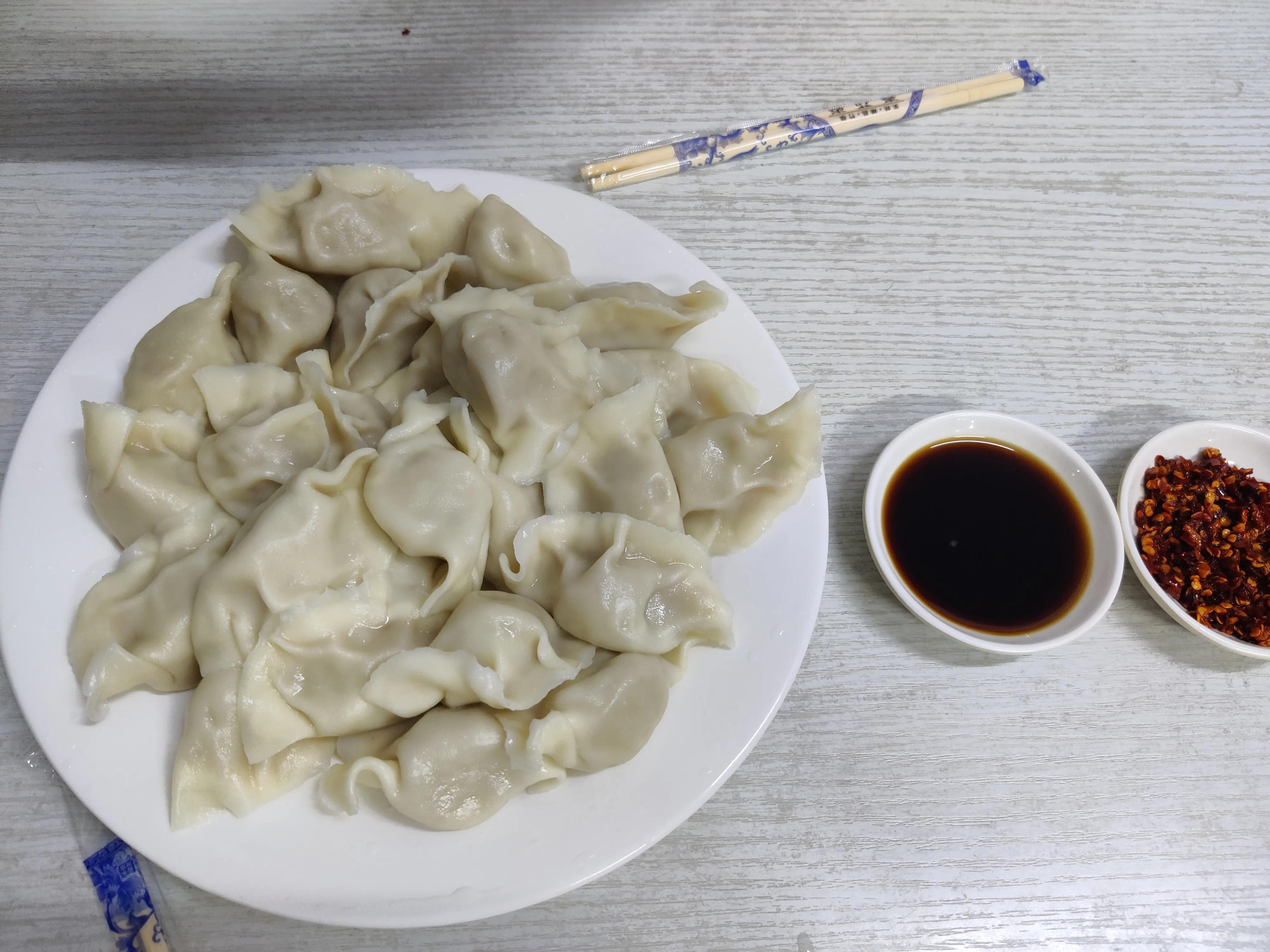 大学生活｜小张同学分享近期在食堂吃的一日三餐
