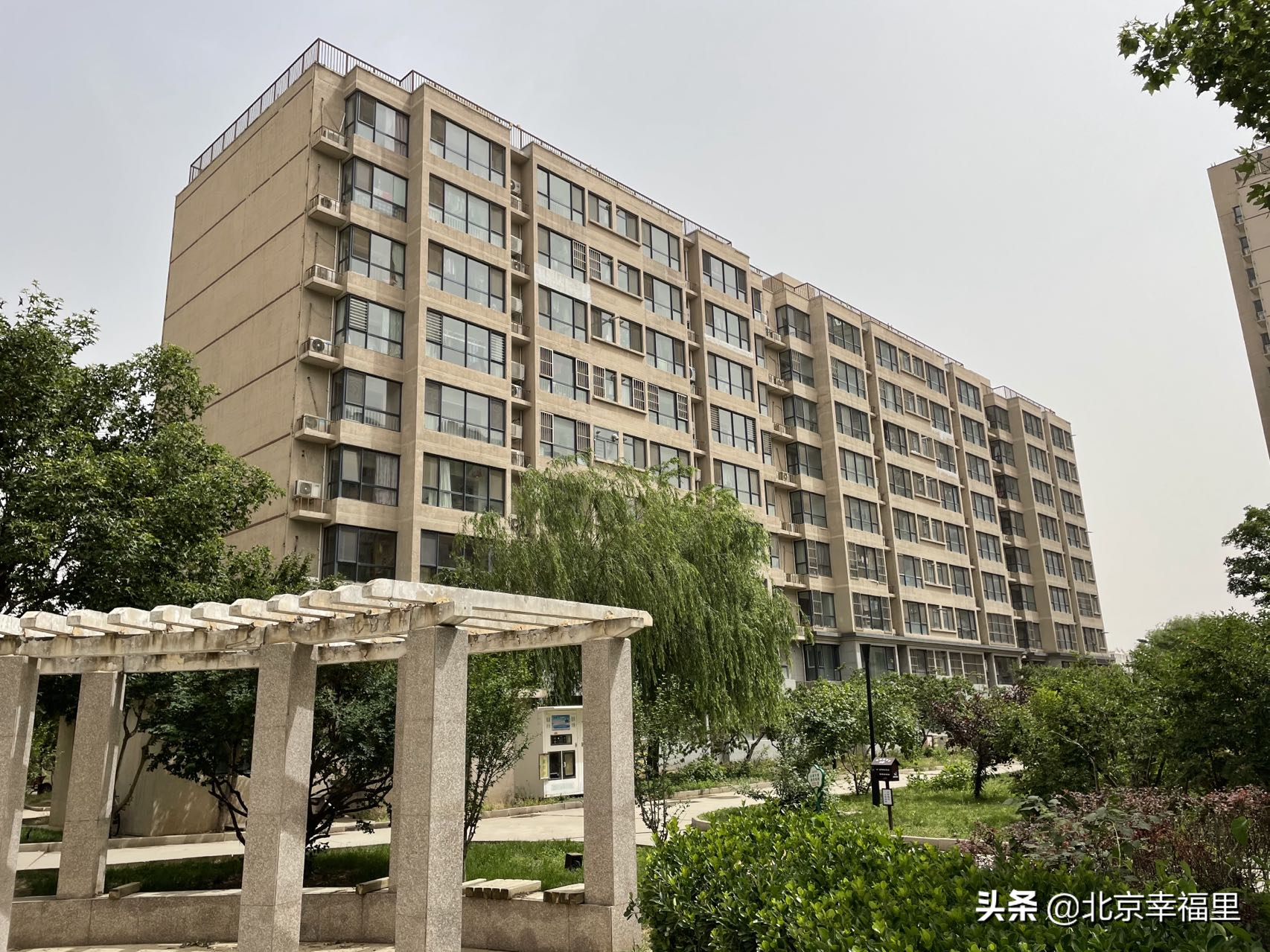 地铁加持，配套丰富，看良乡热门小区长啥样？