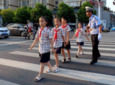 2021年多地中小学暑假时间公布，与往年有所差距，补课班发了愁