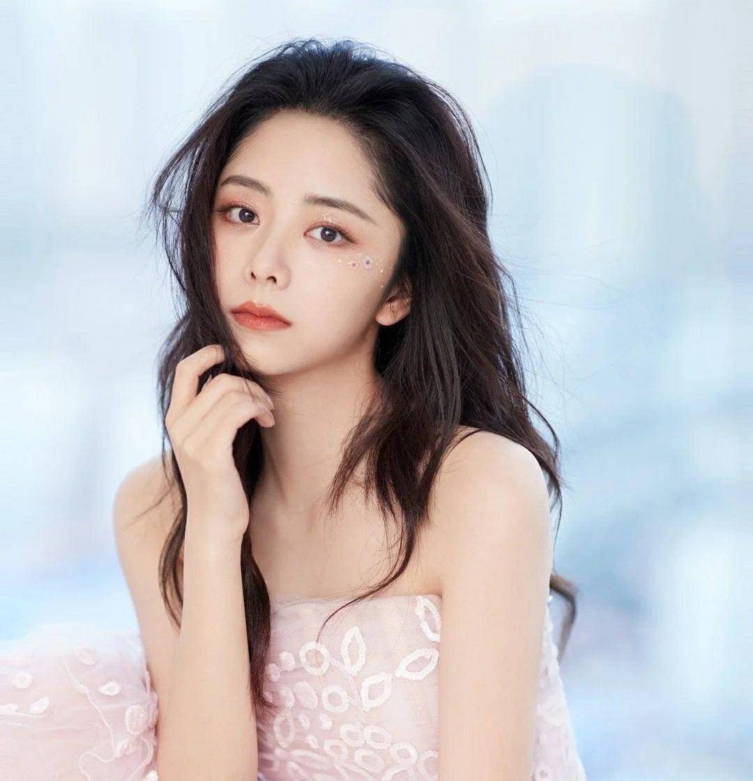 鼻型多种多样,塌鼻不受人喜欢,水滴鼻颜值担当,你是哪种?