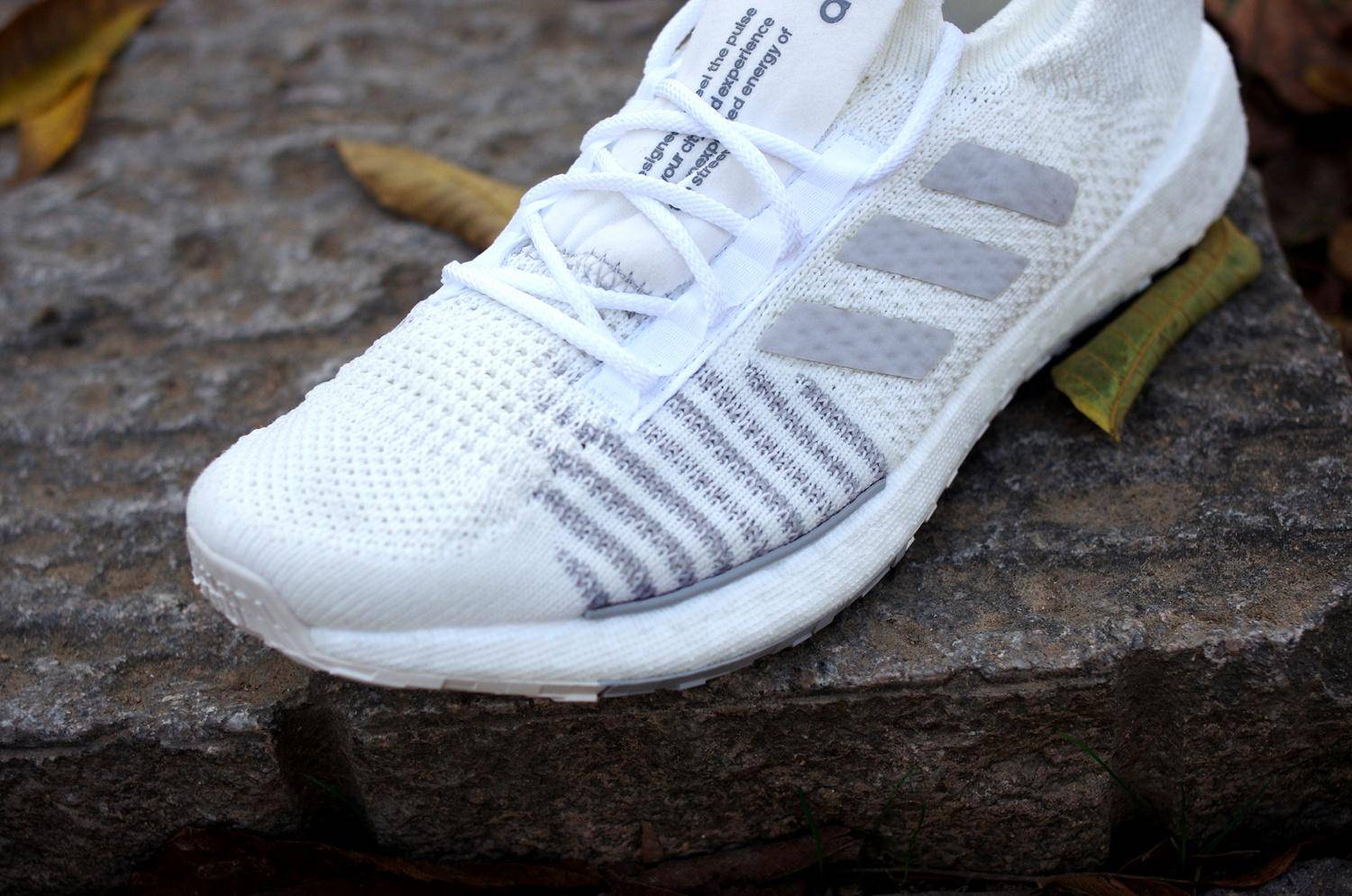 boost有什么區別（adidas PulseBOOST HD與三款跑鞋對比：升級版BOOST有什么不同？）