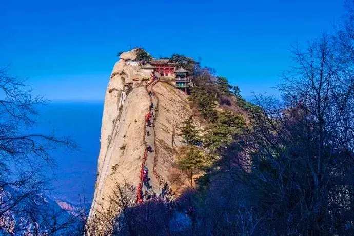 华山门票价格、优惠条件及游玩线路信息都在这了,收藏出游吧!