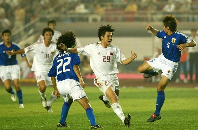 04世界杯(中日大战经典记忆：2004年亚洲杯决赛，中国足球的历史性转折点)