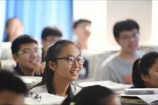 高中班主任透露，高考成绩“定型期”是这个月，考生要重点关注