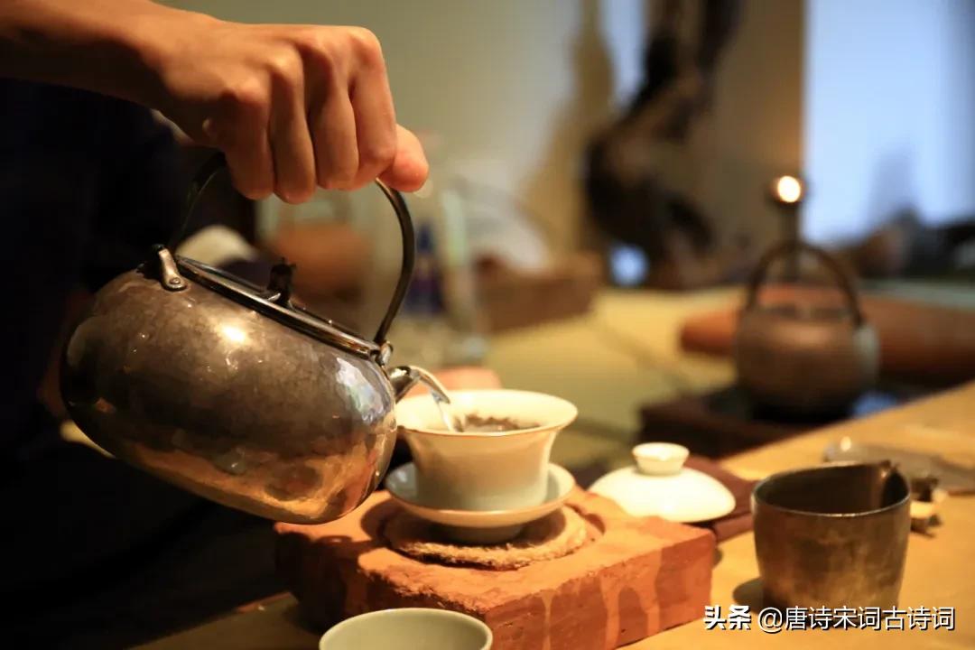 煮一壶热茶，温暖寒冬