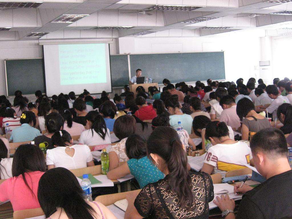 四川大学“锦城学院”，与四川大学是啥关系？看分数线就知道了