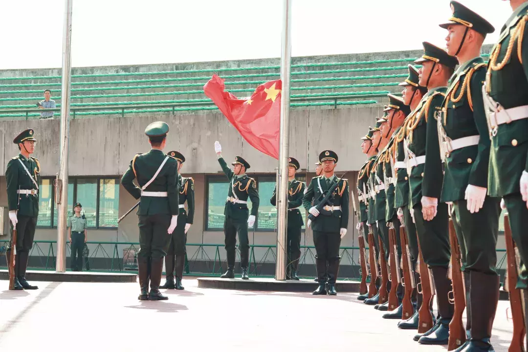 2019级中南大学本科新生完成军训，雄姿英发展风采！