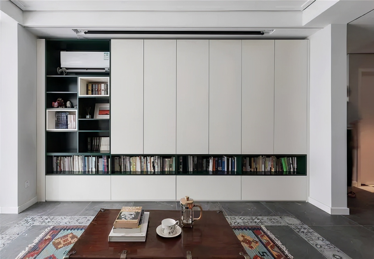 客厅收纳怎么做？多种方式并用，告别杂乱