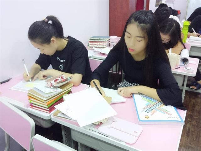 浙江传媒学院2017-2019年播音分数线