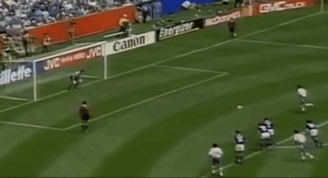 巴乔94世界杯进球数据(他带领国家队在94年世界杯上演“黑马奇迹”，还顺便拿了金靴！)