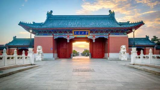 是清华园内最具代表性的标志性建筑之一,是清华大学的象征