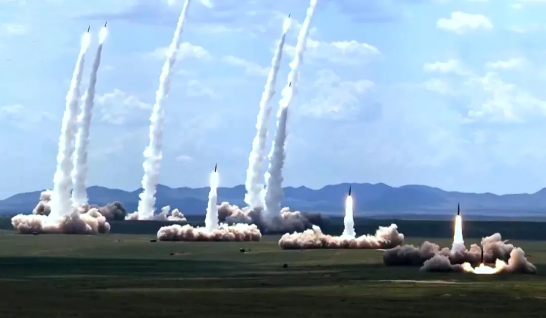 直接从普通高等学校招录军官，来了