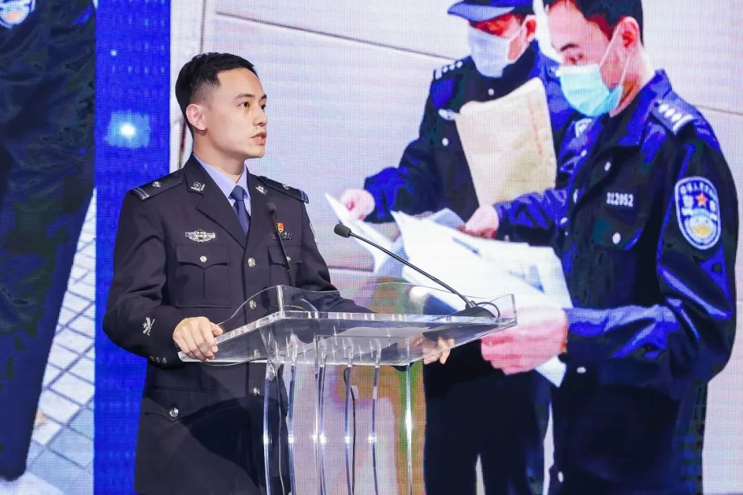 何为“邹碧华式的好法官、好干部”？24位上海法院人这样传承“燃灯者”精神